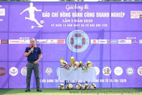 Zila Water tài trợ nước uống trên sân cho giải bóng đá 'Báo chí đồng hành cùng doanh nghiệp lần 3'